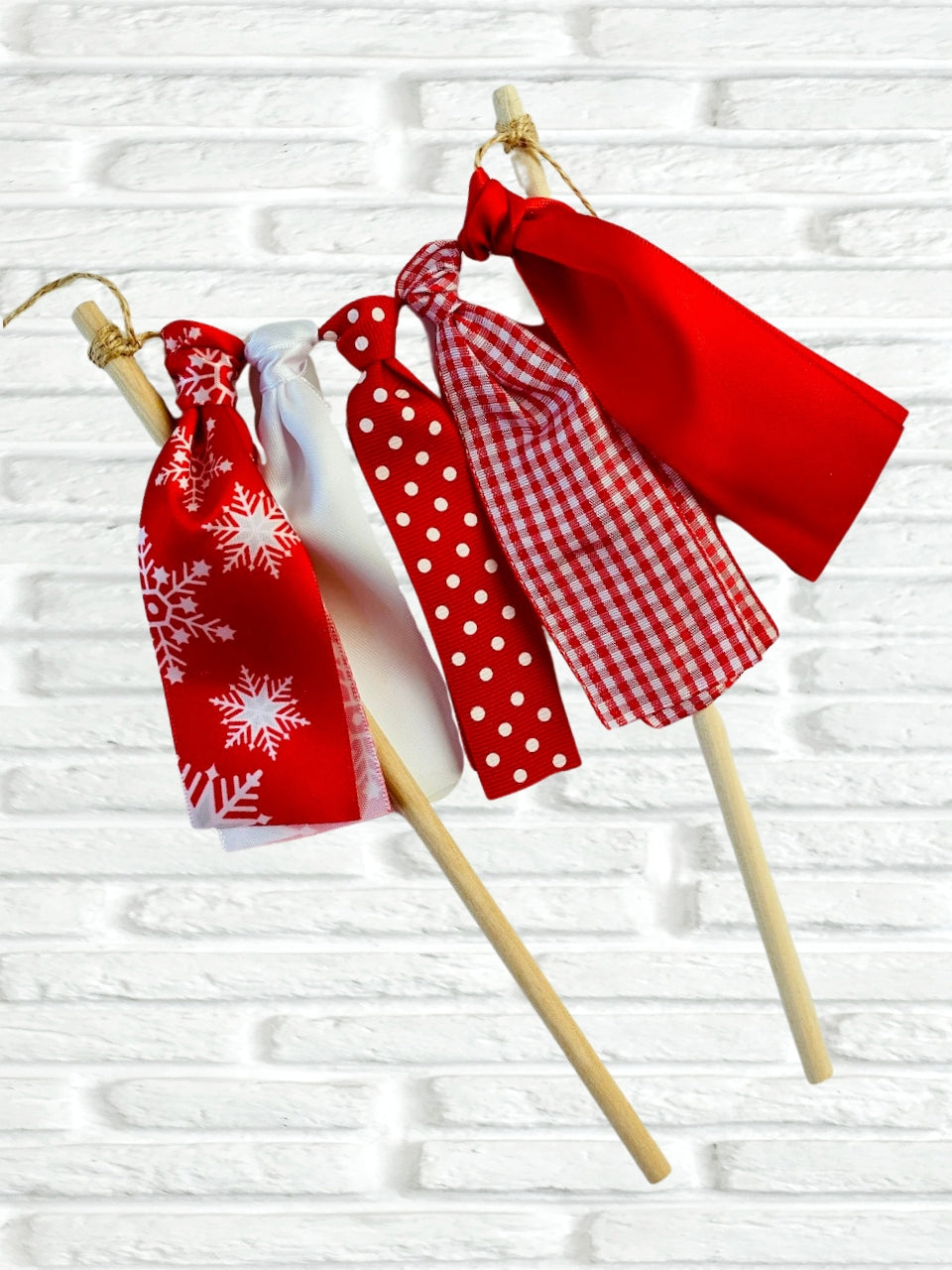 Snowflake Ribbon Cake Topper - The Party Teacher - hero image
