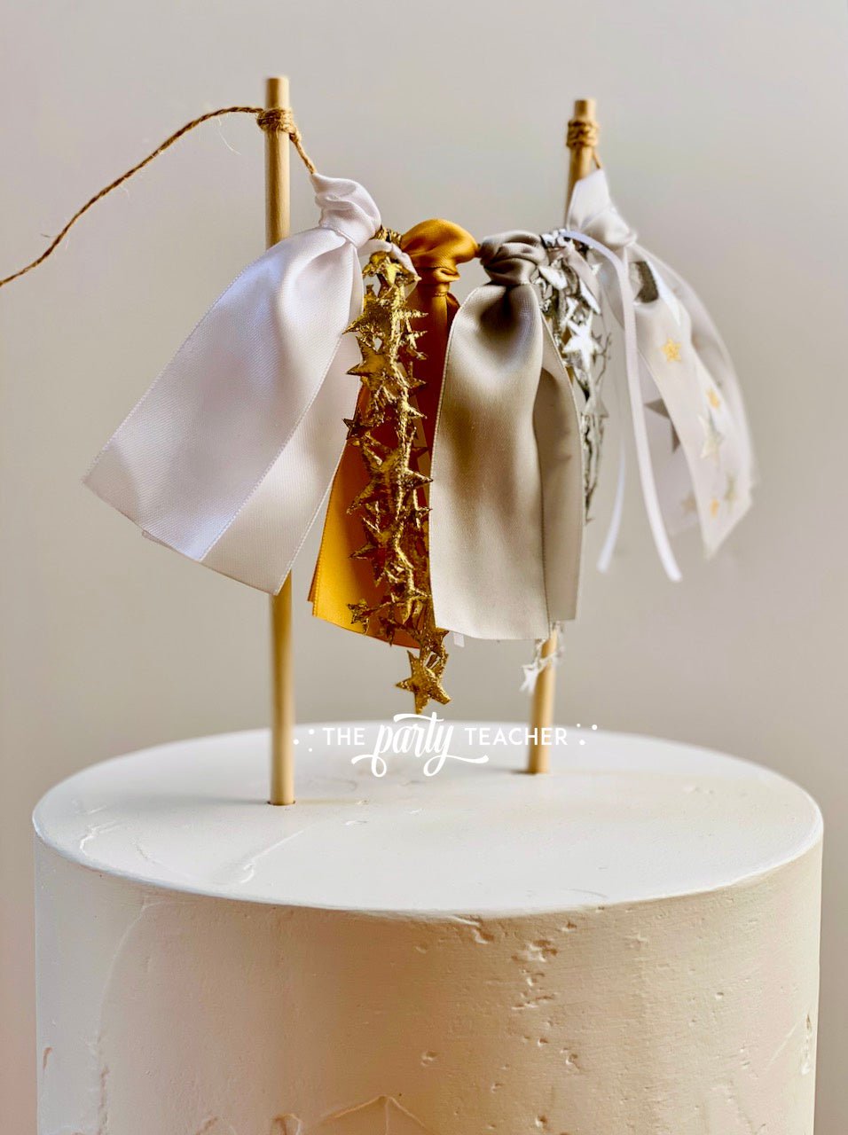 Under the Stars Ribbon Cake Topper - The Party Teacher