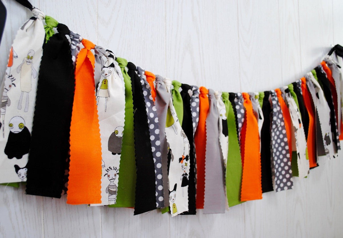 Zombie Fabric Bunting - FREE Shipping - The Party Teacher