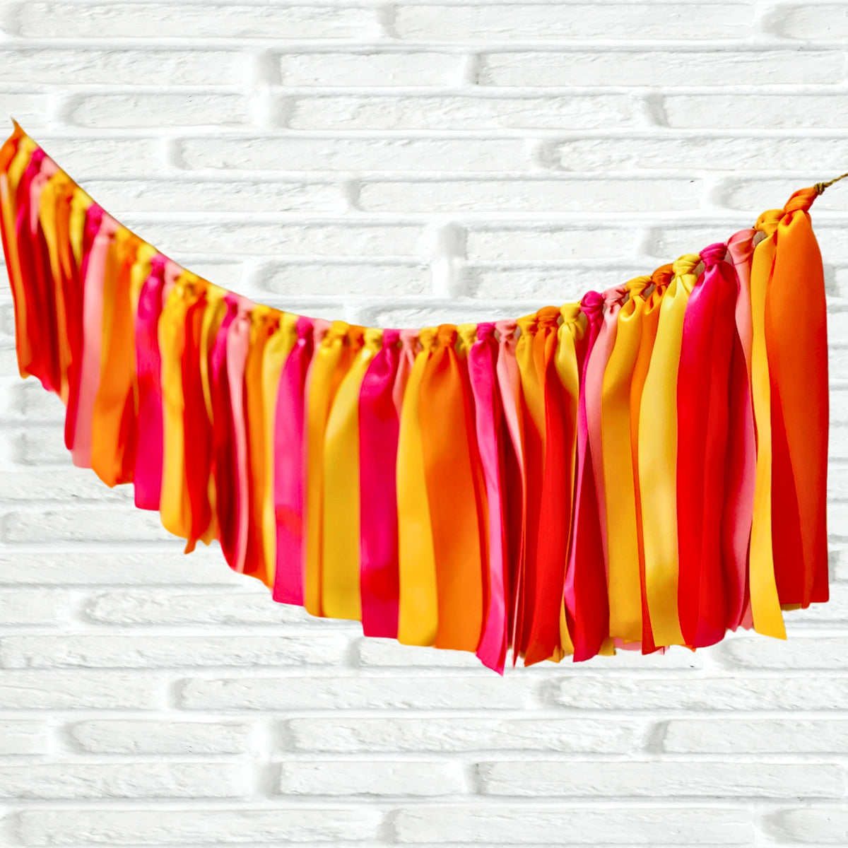 Groovy Ribbon Bunting - The Party Teacher - full view