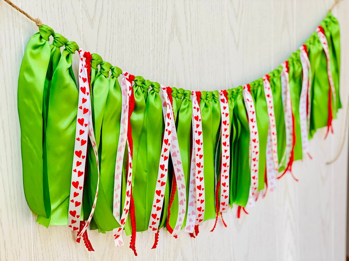 Christmas Grouch Ribbon Bunting - FREE Shipping - The Party Teacher